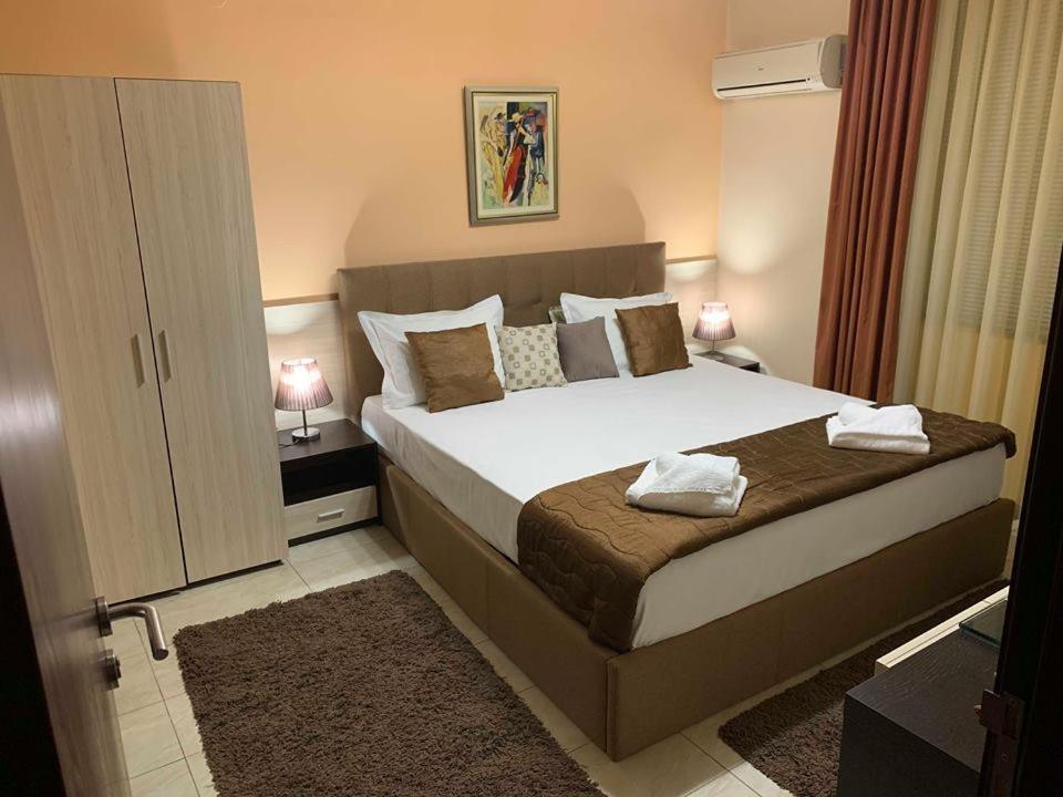Venis House Hotel Plovdiv Bagian luar foto